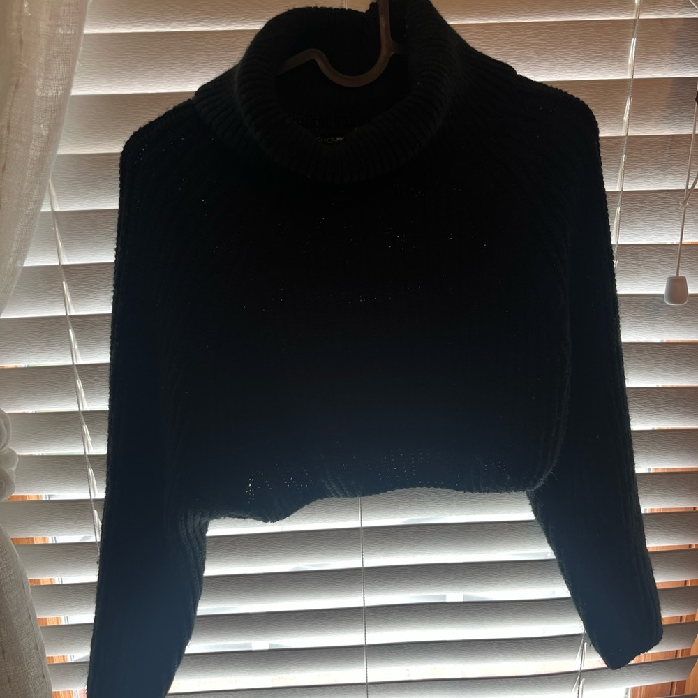 FashionNova black sweater in size XS